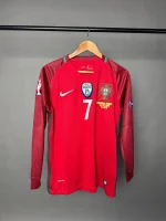 البرتغال 2016 الزي الاساسي اكمام طويلة
