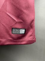 ⁦برشلونة 17/18 الزي الاحتياطي الثالث⁩ - الصورة ⁦5⁩