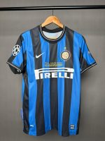 انتر ميلان 09/10 الزي الأساسي