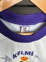 ⁦ريال مدريد 1998 زي الاحتفال⁩ - الصورة ⁦2⁩