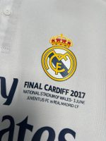 ⁦ريال مدريد 16/17 الزي الأساسي⁩ - الصورة ⁦3⁩