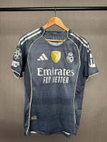 ريال مدريد 25/26 الزي الاحتياطي نسخة لاعبين