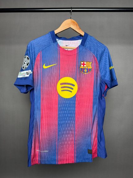 برشلونة 25/26 الزي الاساسي نسخة لاعبين