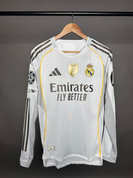 ريال مدريد 25/26 الزي الاساسي نسخة لاعبين اكمام طويلة