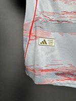 ⁦بايرن ميونخ 25/26 الزي الاحتياطي نسخة لاعبين⁩ - الصورة ⁦3⁩