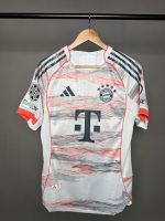 بايرن ميونخ 25/26 الزي الاحتياطي نسخة لاعبين