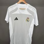 ريال مدريد 25/26 نسخة مميزة